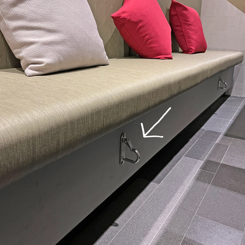 ワンちゃんと一緒 ワンちゃん用のリードフック